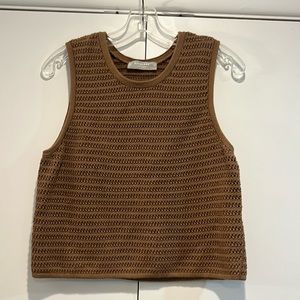 Everlane medium 100% organic cotton knitted vest in medium brown